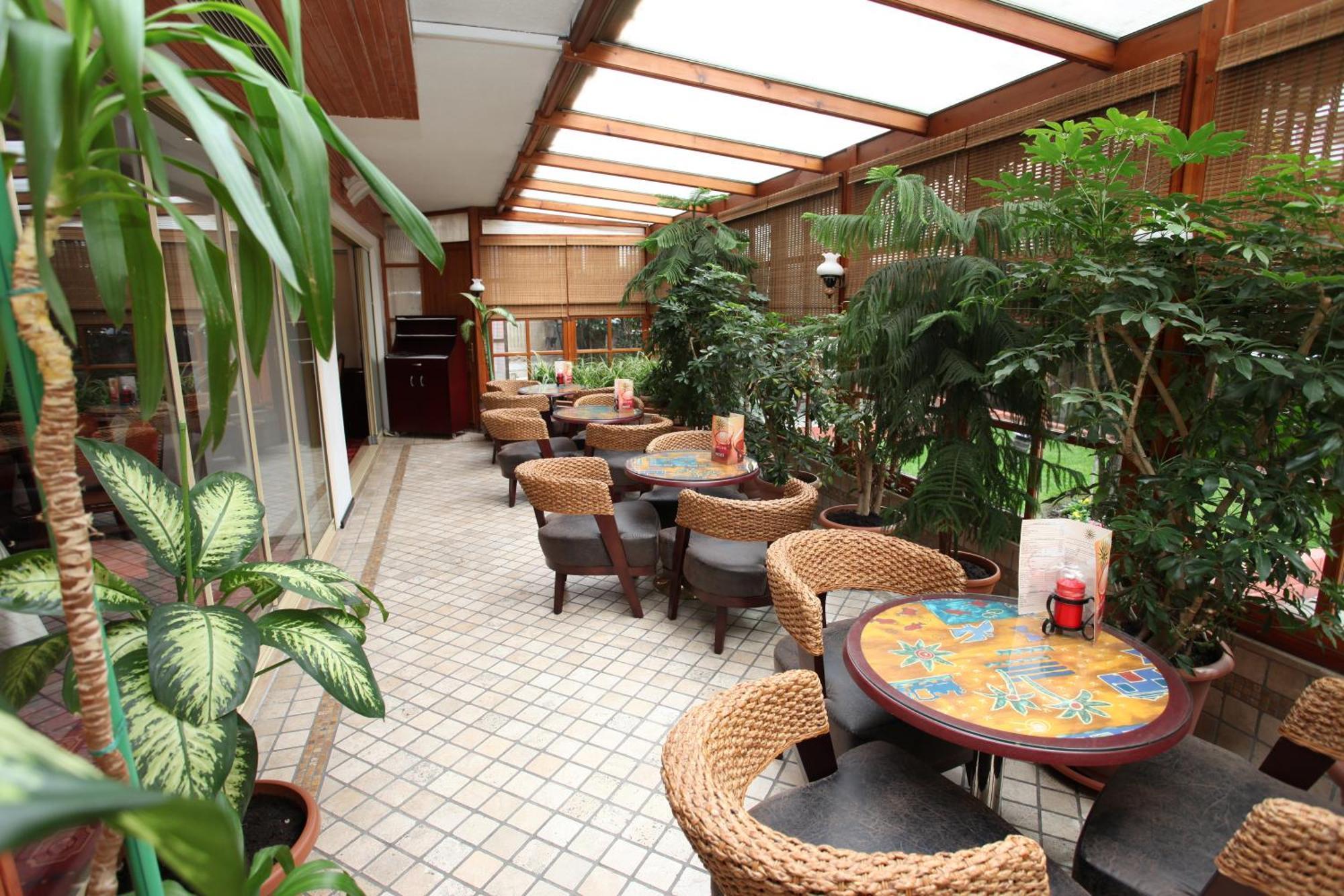Guenes Hotel Merter イスタンブール レストラン 写真