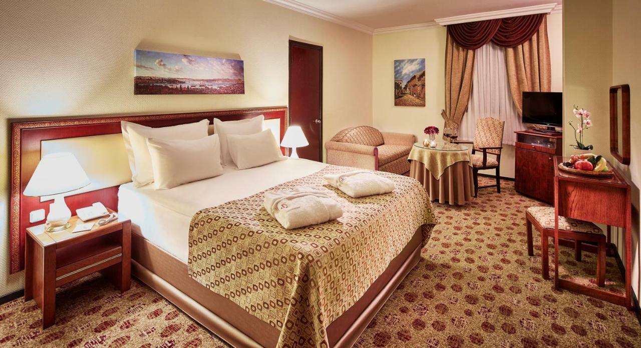 Guenes Hotel Merter イスタンブール エクステリア 写真
